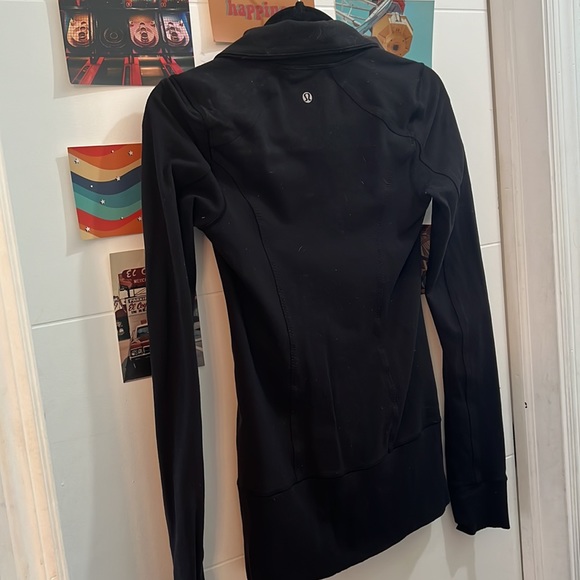 Lululemon multi color zip up jacket - Picture 3 of 4
